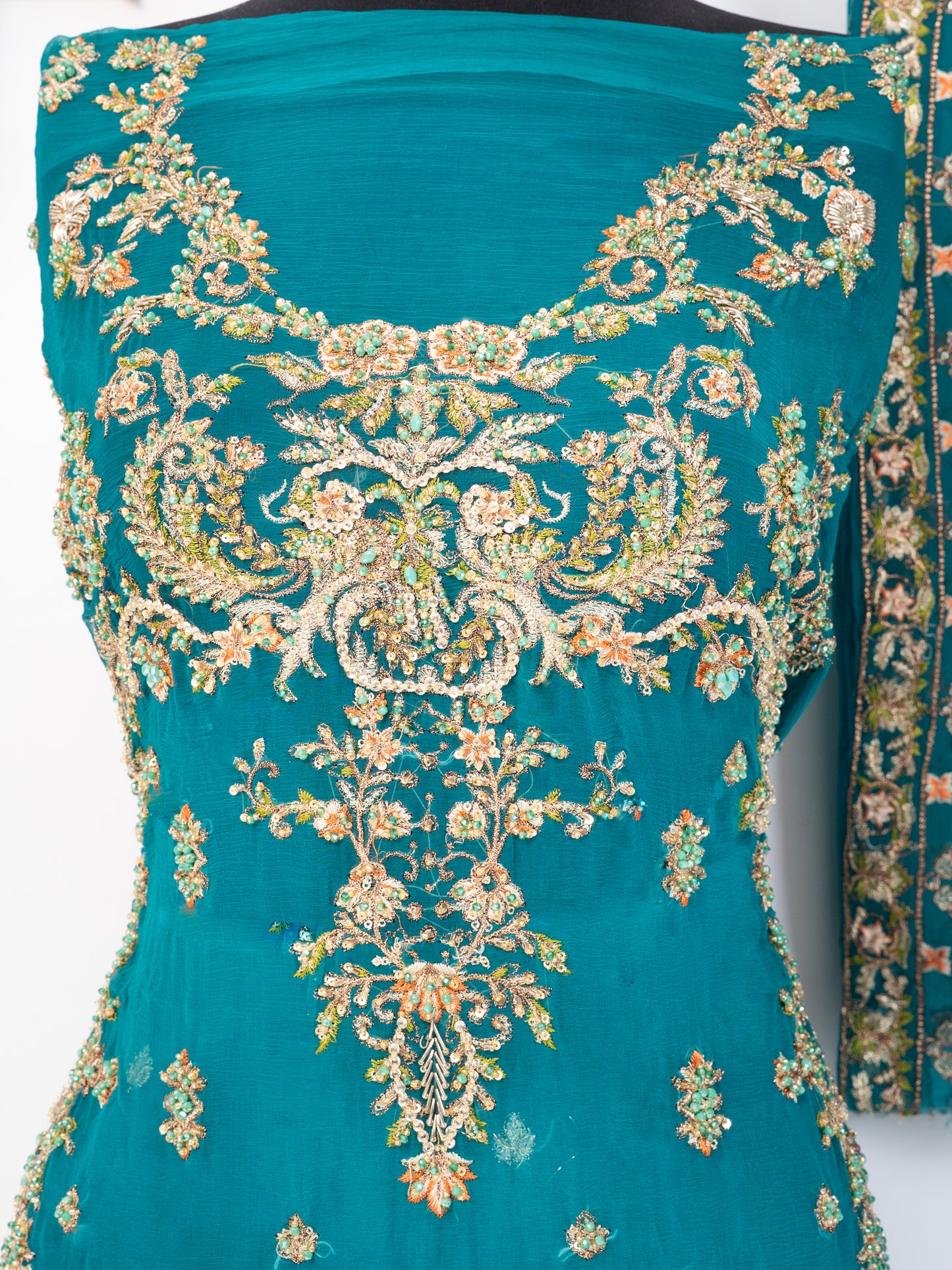 Luxury Unstitched 2-Piece Dress (Kameez & Dupatta) – 6 Colors