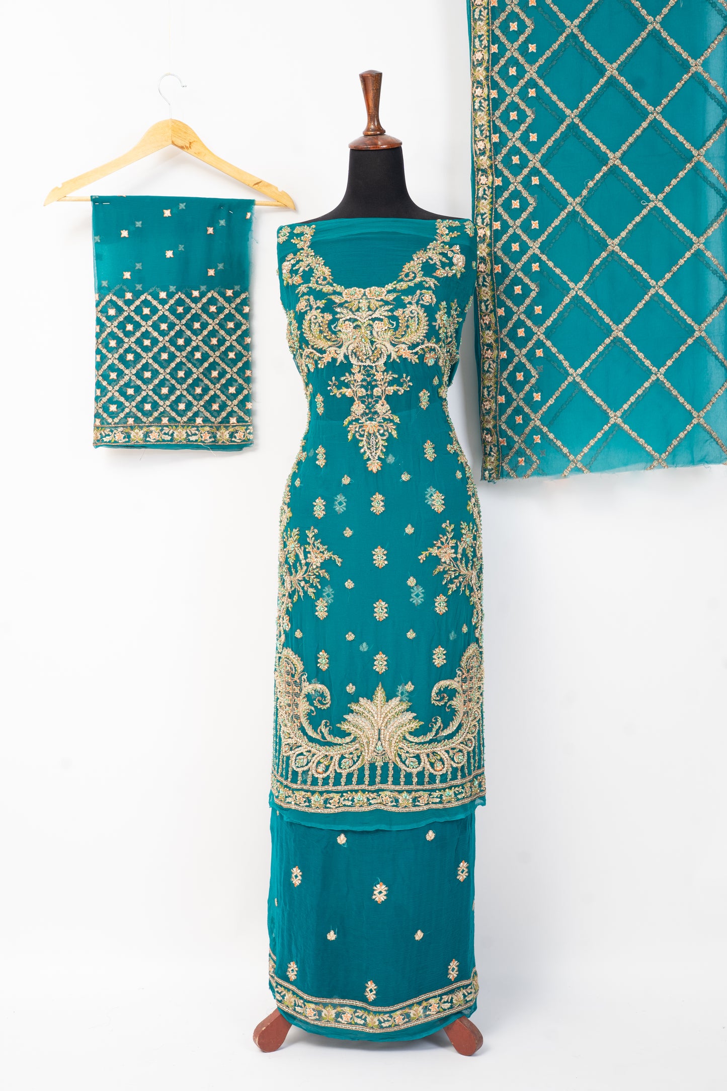 Luxury Unstitched 2-Piece Dress (Kameez & Dupatta) – 6 Colors